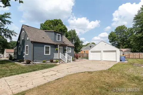 1426 Lancashire, Grand Rapids, MI 49508