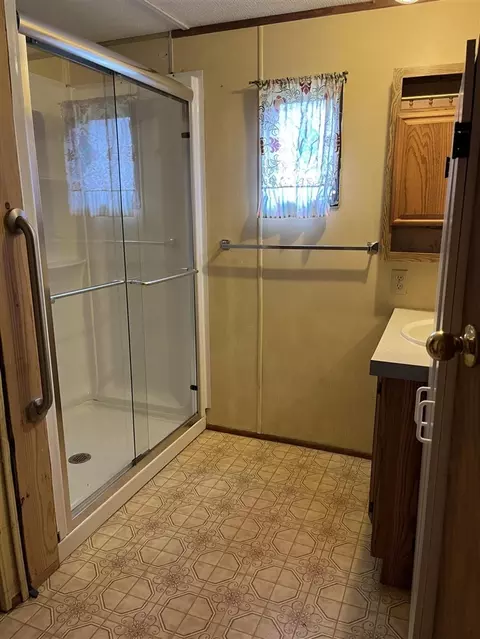 Bath - 6121 N N Pne, White Cloud, MI 49349 photo 1 of 1