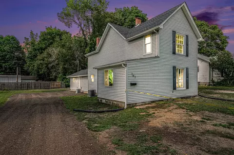 707 E State, Cassopolis, MI 49031