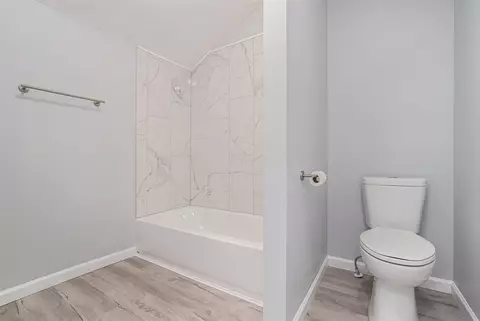 Bath - 707 E State, Cassopolis, MI 49031 photo 3 of 4