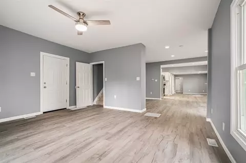 Living - 707 E State, Cassopolis, MI 49031 photo 1 of 4
