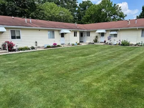 5897 Leisure S, Grand Rapids, MI 49548