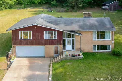 9546 Benham, Cedar Springs, MI 49319