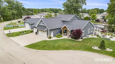12828 Bayou, Wayland, MI 49348