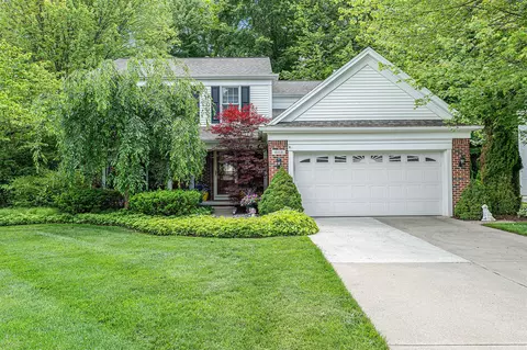 4618 Woodcreek, Grand Rapids, MI 49546