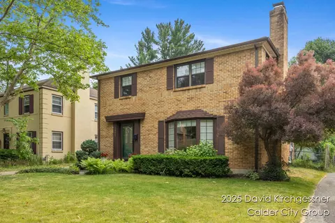 1052 Santa Cruz, Grand Rapids, MI 49506