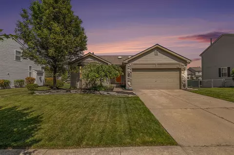 766 Millerway, Fenton, MI 48430