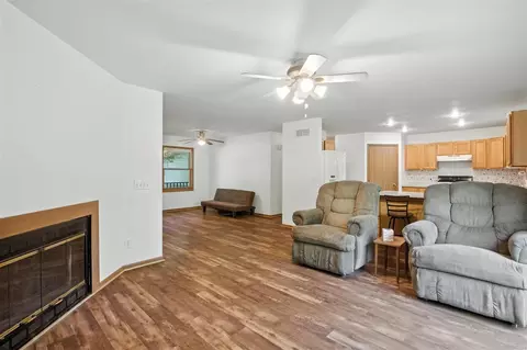 Living - 26434 King, Romulus, MI 48174 photo 6 of 6
