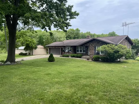 15801 S 6th, Schoolcraft, MI 49087