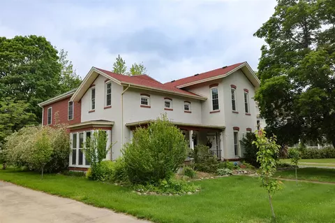 317 Evans, Jonesville, MI 49250