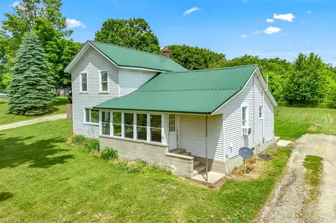2160 Lilac, Hillsdale, MI 49242