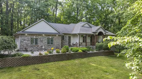 1255 White Pne, Grand Rapids, MI 49534