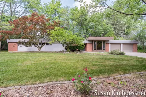 1129 Idema, Grand Rapids, MI 49506