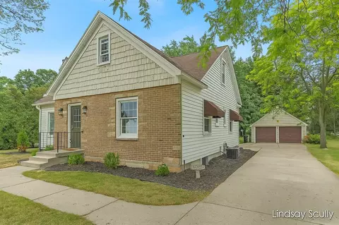 3976 Port Sheldon, Hudsonville, MI 49426