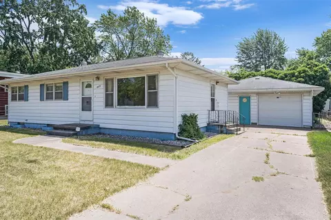 1975 Southwood, Norton Shores, MI 49441