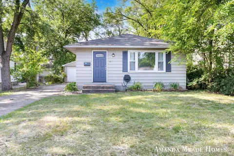 576 Van Allen, Wyoming, MI 49548