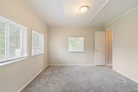 Bedroom - 4007 Briggs, Jackson, MI 49201 photo 2 of 4