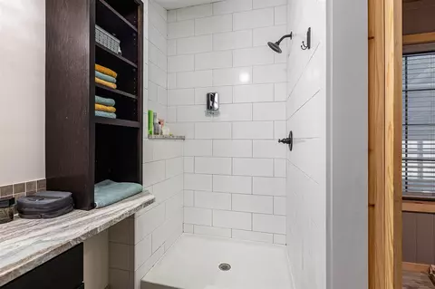 Bath - 4870 E Joy, Ann Arbor, MI 48105 photo 4 of 5