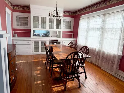 Dining - 423 E Pr, Vicksburg, MI 49097 photo 1 of 2