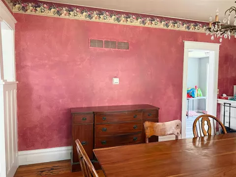 Dining - 423 E Pr, Vicksburg, MI 49097 photo 2 of 2