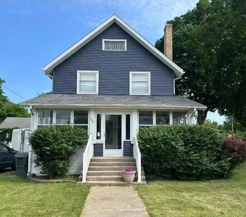 Exterior - 423 E Pr, Vicksburg, MI 49097 photo 2 of 6