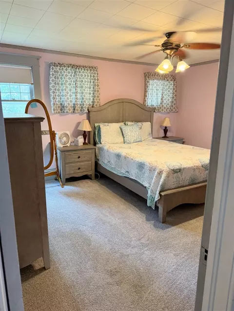 Bedroom - 423 E Pr, Vicksburg, MI 49097 photo 6 of 8