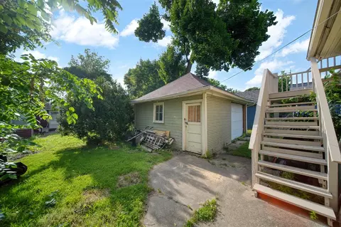 Exterior - 1302 Lansing, Jackson, MI 49202 photo 8 of 13