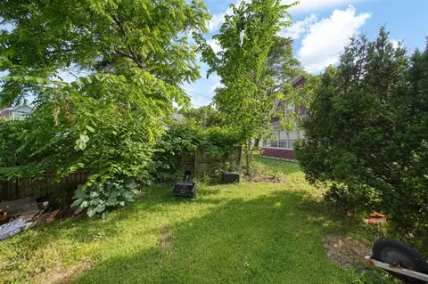 Exterior - 1302 Lansing, Jackson, MI 49202 photo 11 of 13