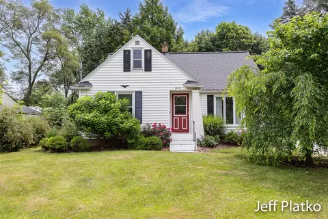 3838 Miramar, Grand Rapids, MI 49525