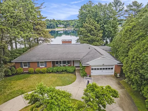 18190 Lovell, Spring Lake, MI 49456