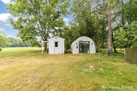 Exterior - 4578 135th Ave, Hamilton, MI 49419 photo 2 of 5