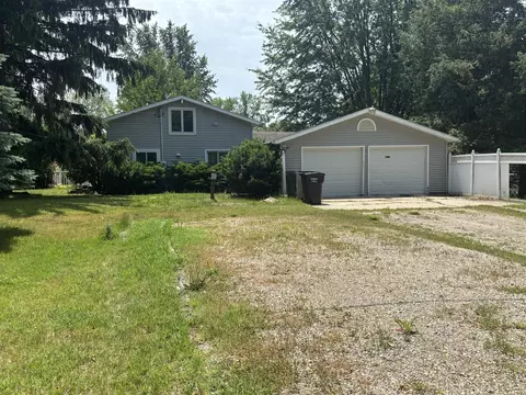 6870 121st, Fennville, MI 49408