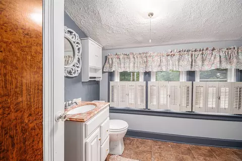 Bath - 3182 E 128th, Grant, MI 49327 photo 3 of 3