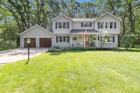 1425 Meadow Wood, Manistee, MI 49660