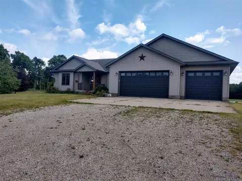 7080 Holland Lk, Carson City, MI 48811
