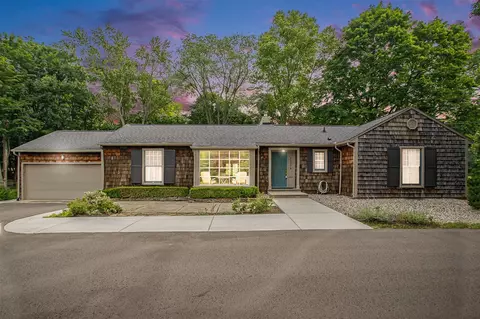 11279 E Cd, Richland, MI 49083