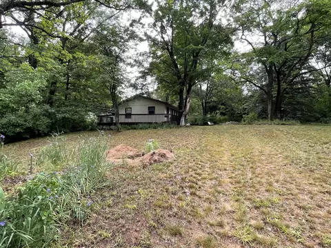 5692 Sagola, New Era, MI 49446