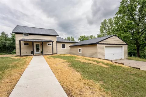 1021 Marsh, Plainwell, MI 49080