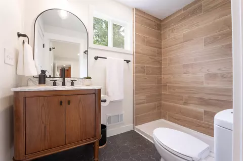 Bath - 1021 Marsh, Plainwell, MI 49080 photo 4 of 5