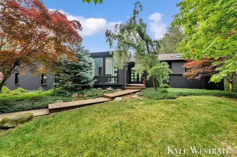 16415 Greenly, Holland, MI 49424