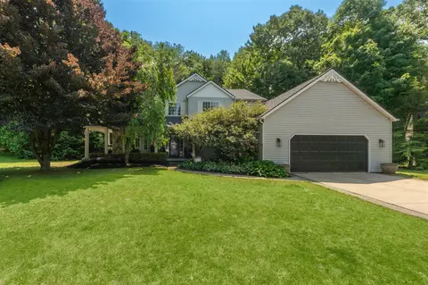 1920 Spruce, Commerce Twp, MI 48390