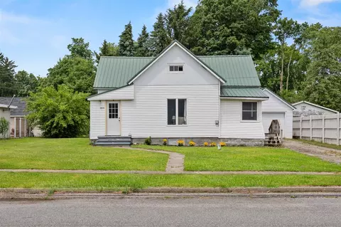 2029 Ridge, Mcbride, MI 48852 photo 2