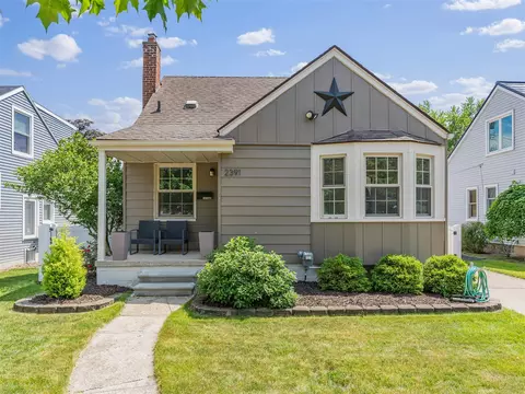 2391 Cambridge, Berkley, MI 48072