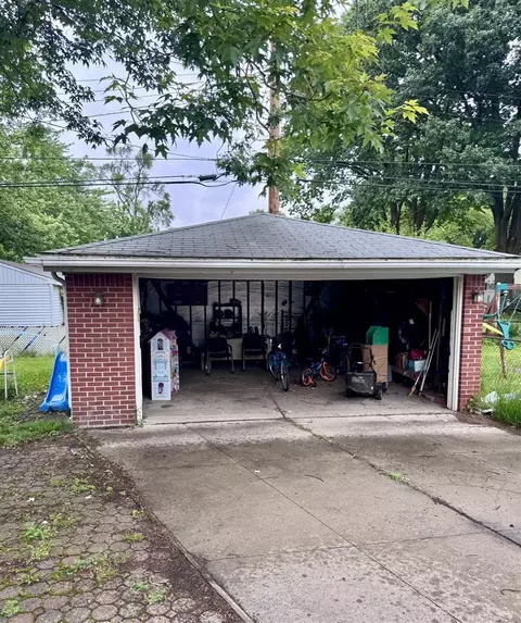 Other - 34516 John, Wayne, MI 48184 photo 5 of 5