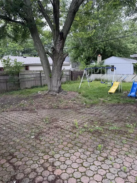 Exterior - 34516 John, Wayne, MI 48184 photo 2 of 3