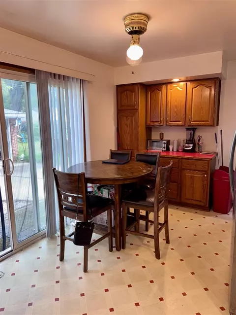 Kitchen - 34516 John, Wayne, MI 48184 photo 1 of 3