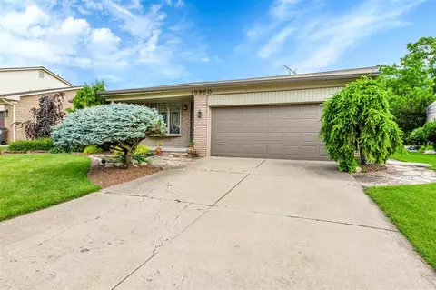 13950 Village, Riverview, MI 48193