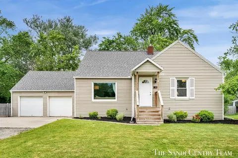 506 3rd, Ferrysburg, MI 49409