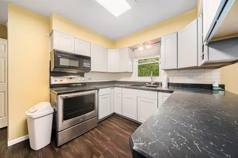 6109 Young, Jackson, MI 49201 photo 8