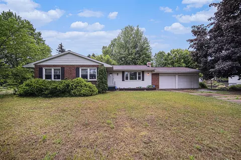 6109 Young, Jackson, MI 49201